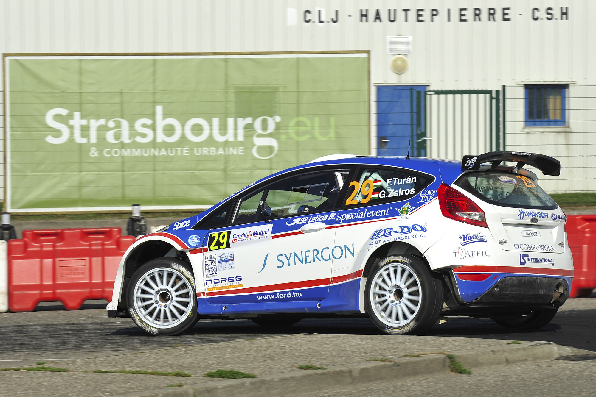 Turán Friciék taktikás versenyzéssel kezdtek