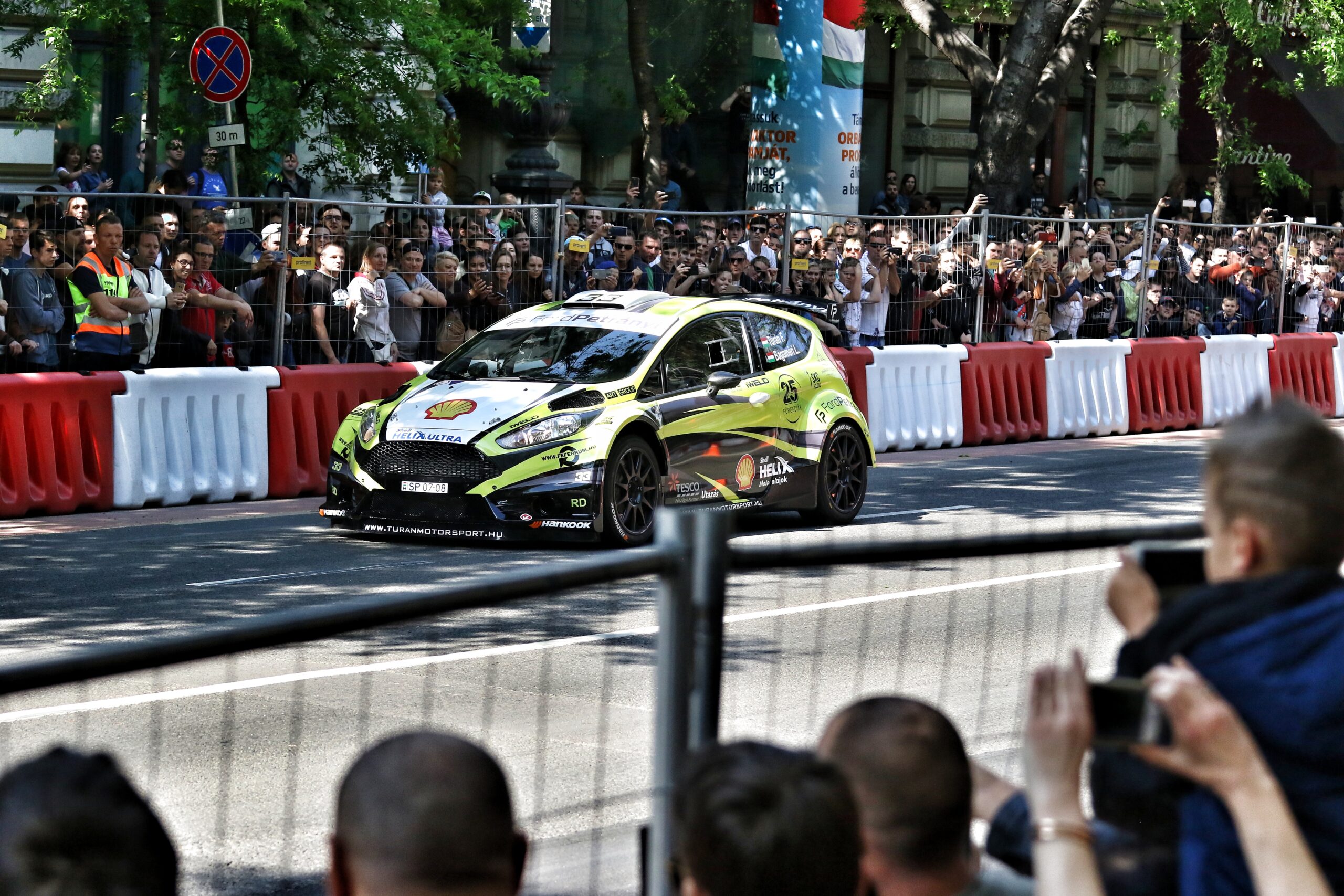 VII. NAGY FUTAM – MI IS A FELVONULÓK KÖZÖTT VAGYUNK!