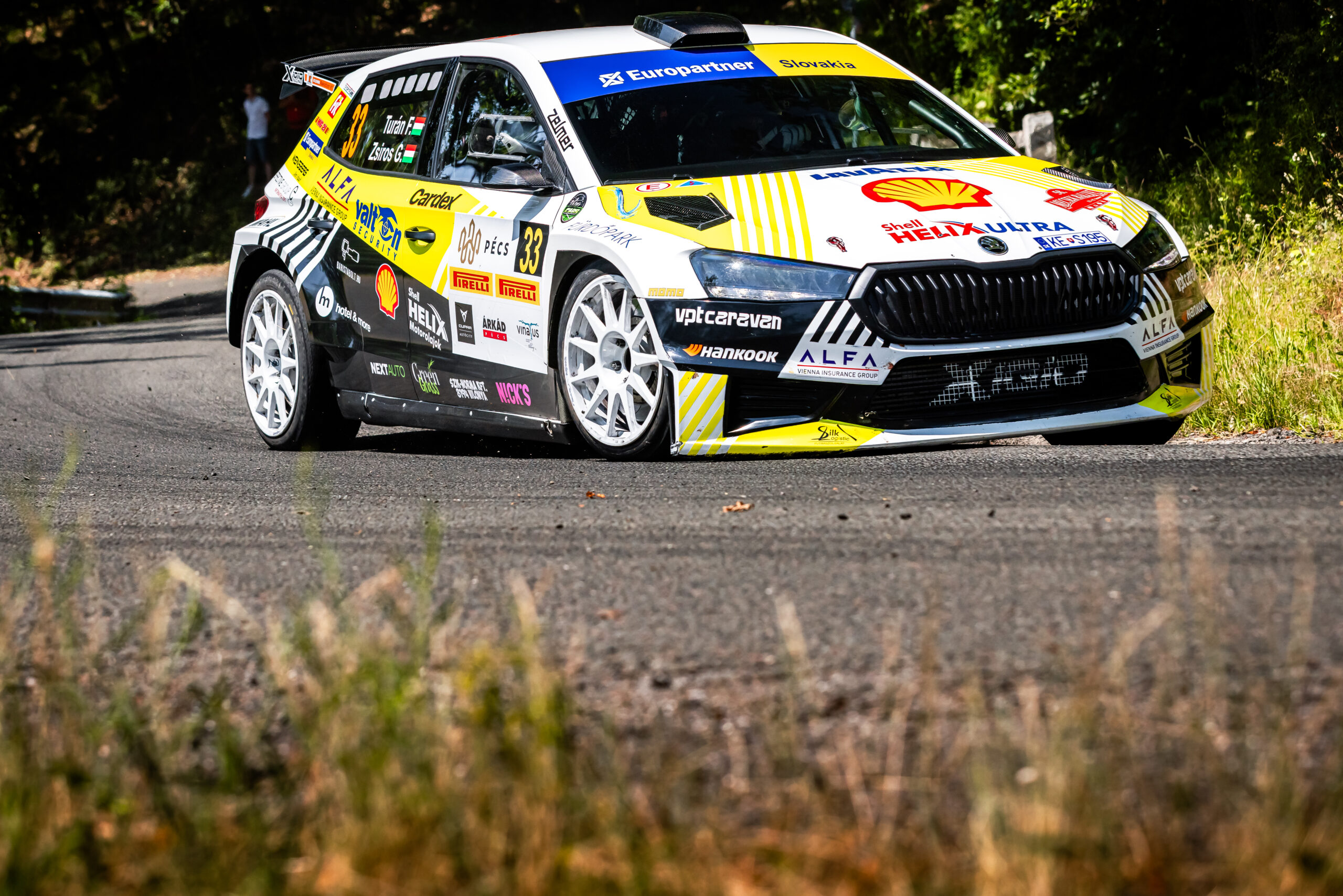 VIDEÓ: KIÉLEZETT VERSENY, ÖSSZETETT MÁSODIK HELY A MECSEK RALLYE-N